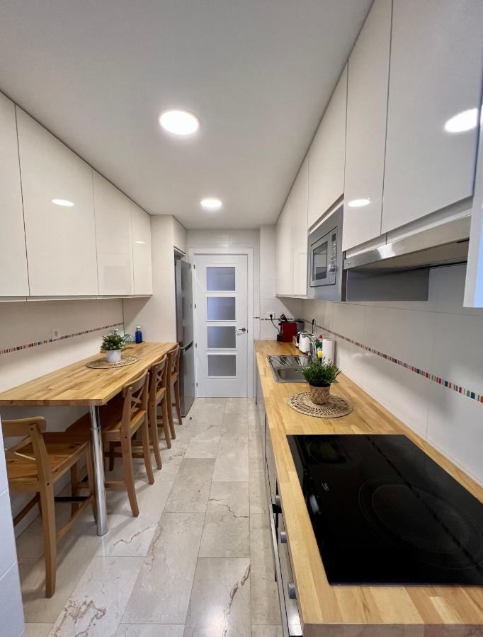 Apartamentos Prestige Suites Malaga III Екстериор снимка