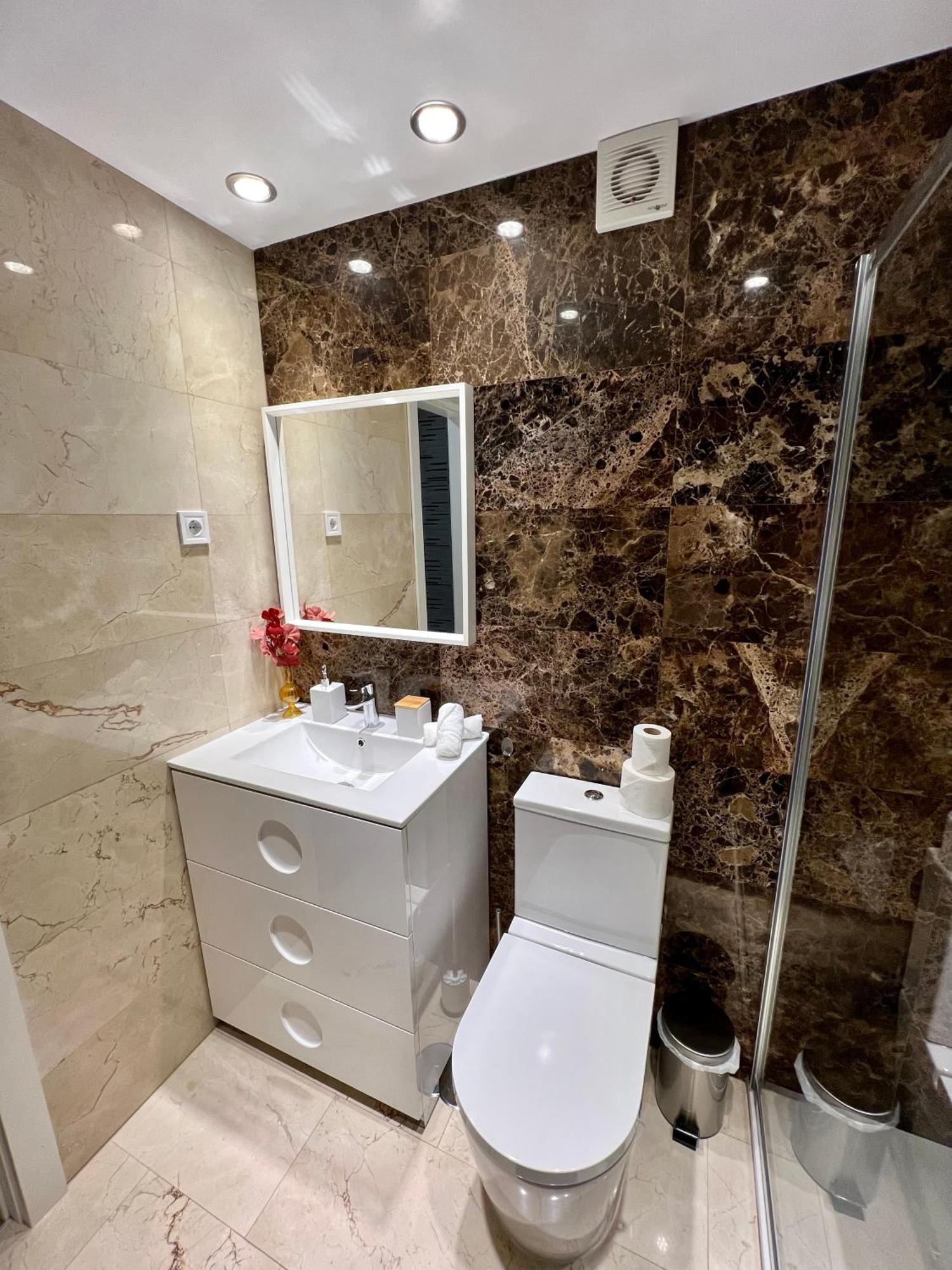 Apartamentos Prestige Suites Malaga III Екстериор снимка